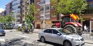 ULTIMAS NOTICIAS SOBRE LAS PROTESTAS DE LOS AGRICULTORES :  CORTES DE CARRETERAS EN VARIOS PUNTOS DE ESPAÑA